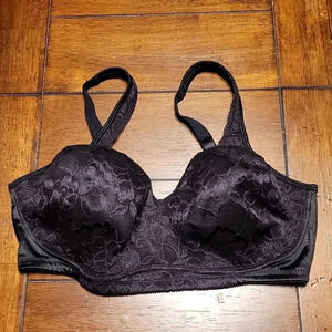 Playtex 18 hour 38D black supportive Lacy